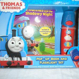 Thomas and Friends: Thomas and the Shadowy Night: Pop-Up Book and Flashlight Set